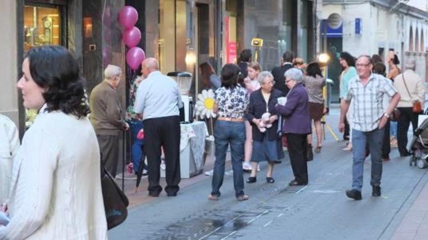 Medio centenar de comercios del centro de Nules se unen en una nueva asociación