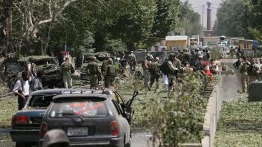 Al menos 7 muertos en un atentado suicida contra el cuartel de la OTAN en Kabul