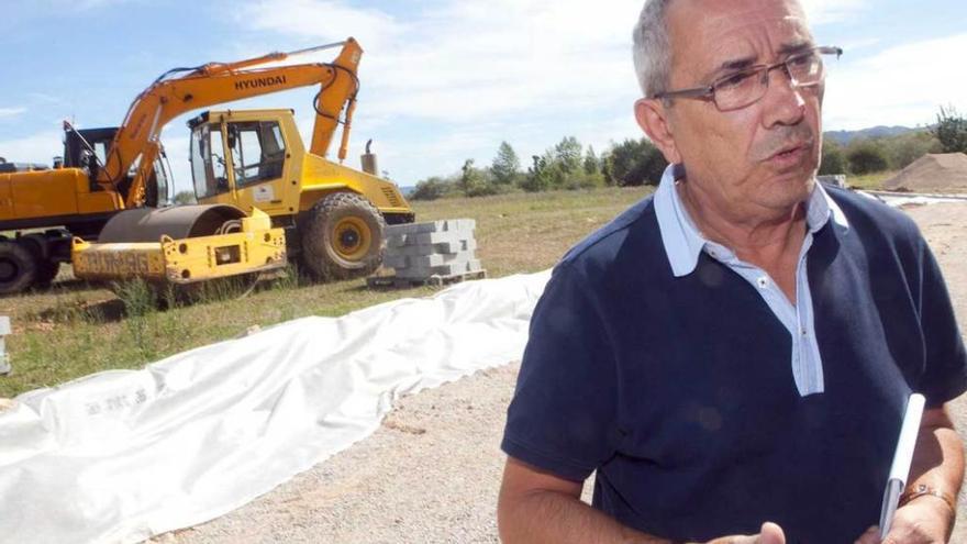 Justo Roldán, en los terrenos donde se ejecutará la ampliación.