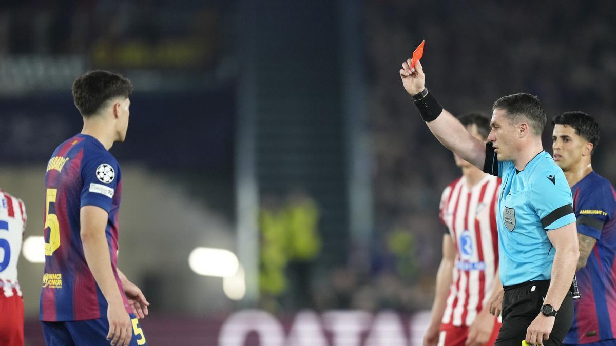 FC Barcelona - Atlético de Madrid | La expulsión de Pau Cubarsí