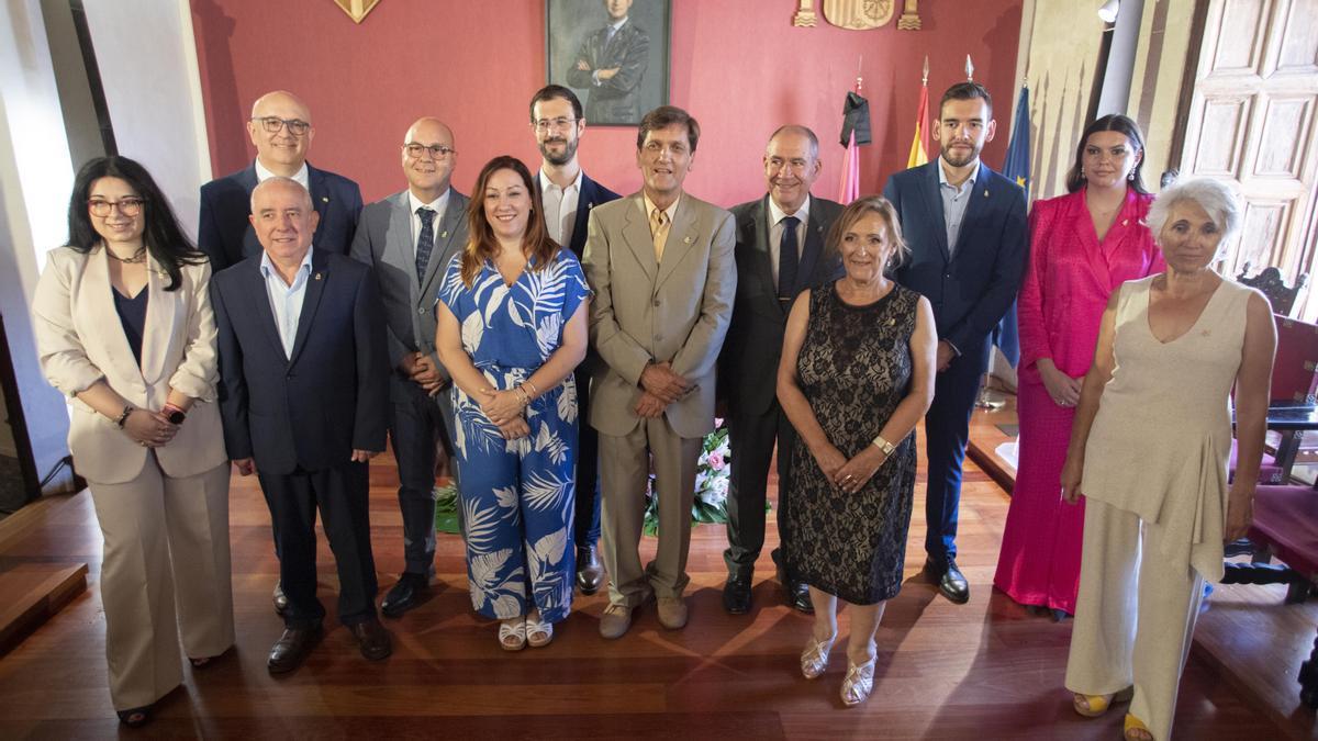 Así ha sido el pleno de investidura de Alfons Domínguez como alcalde de Alzira