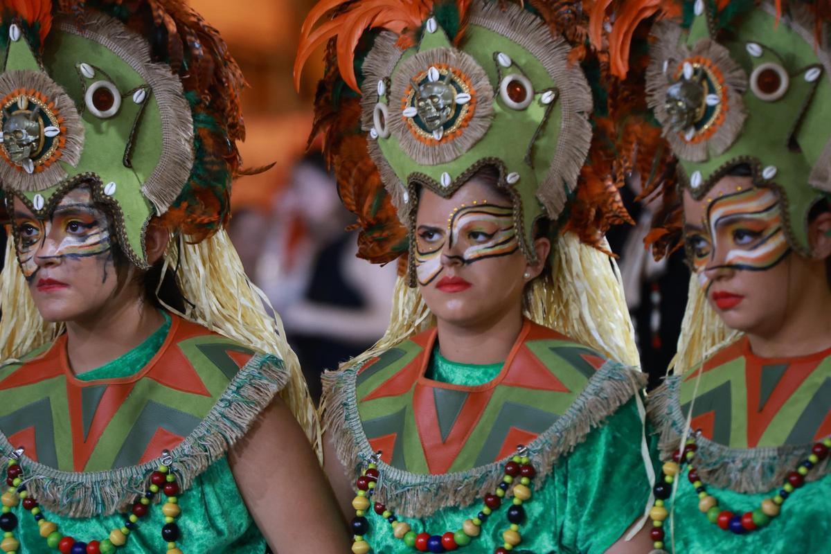 Las mejores imágenes del desfile infantil de Moros y Cristianos de Orihuela Las mejores imágenes del desfile infantil de Moros y Cristianos de Orihuela