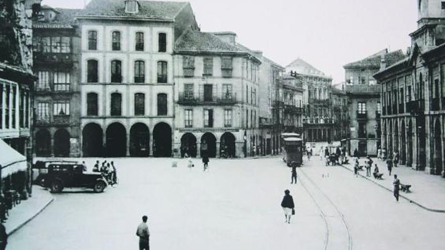 La plaza de España de Avilés, lugar donde se celebró la II República.