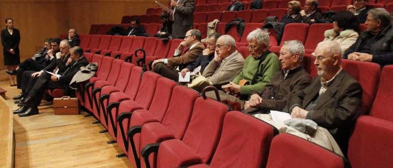 Asistentes a la junta general de accionistas de Pescanova S.A., el pasado marzo, en Redondela. // J. Lores