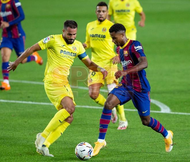 La mejores imágenes del partido entre el FC Barcelona y el Villarreal  LaLiga Santander disputado en el Camp Nou, en Barcelona.