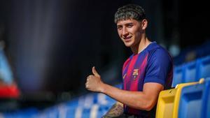 Patricio Pacífico, durante su presentación con el FC Barcelona