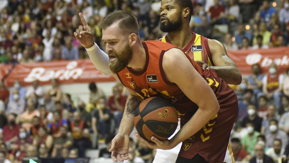 Nemanja Radovic, durante el encuentro ante Casademont Zaragoza del curso pasado