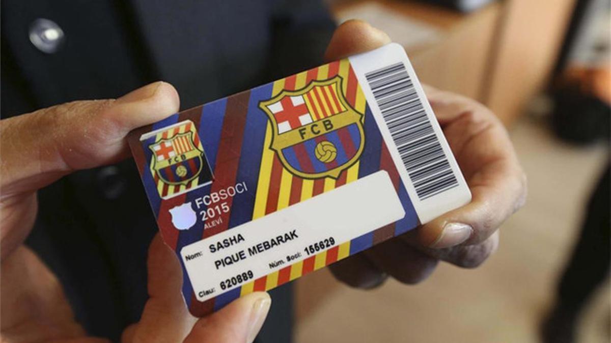 Sasha Piqué ya tiene carnet de socio del Barça