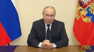 El presidente ruso, Vladimir Putin, pronuncia un discurso en vídeo a la nación tras un ataque a tiros en la sala de conciertos Crocus City Hall