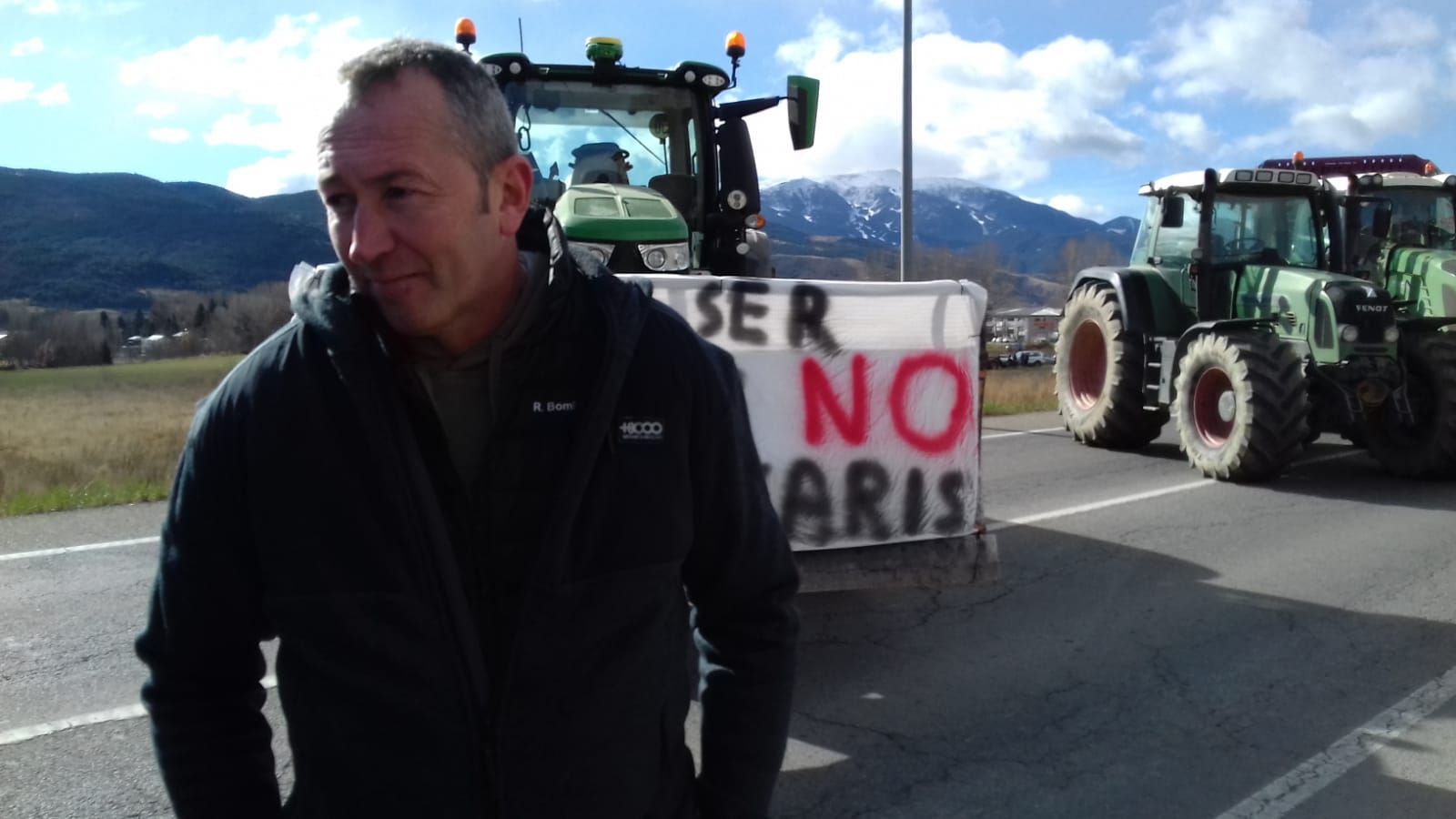 Tractorada de protesta de la pagesia a Puigcerdà