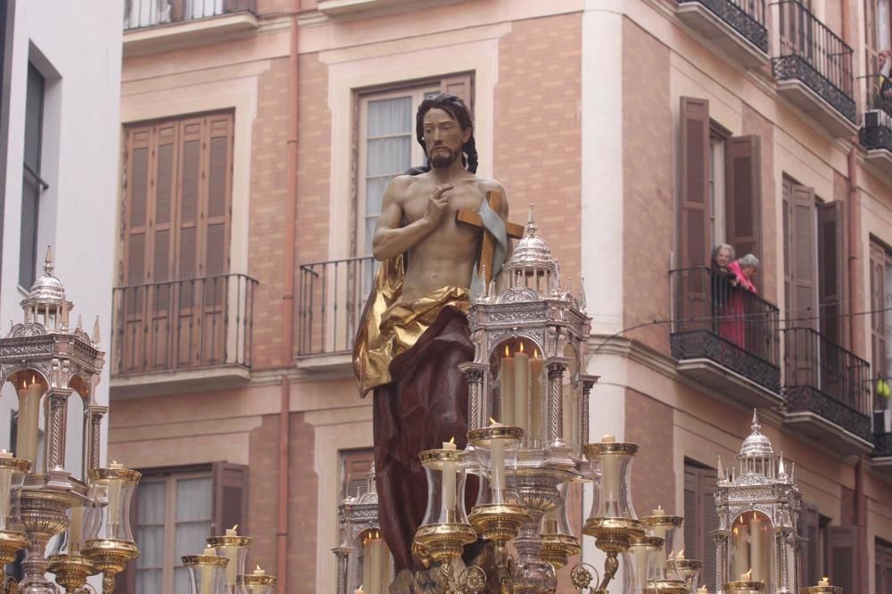 Las imágenes del Resucitado, la procesión del Domingo de Resurrección que pone punto final a la Semana Santa de Málaga