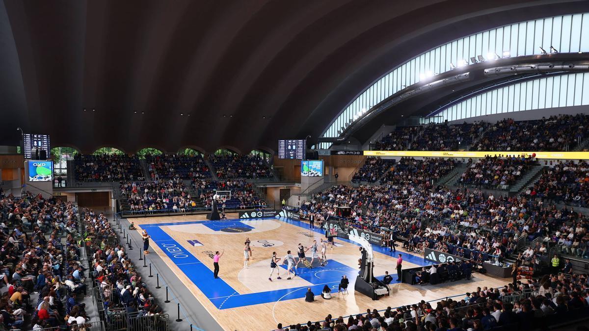 Aspecto del Palacio de los Deportes de Oviedo en el Alimerka-Zamora