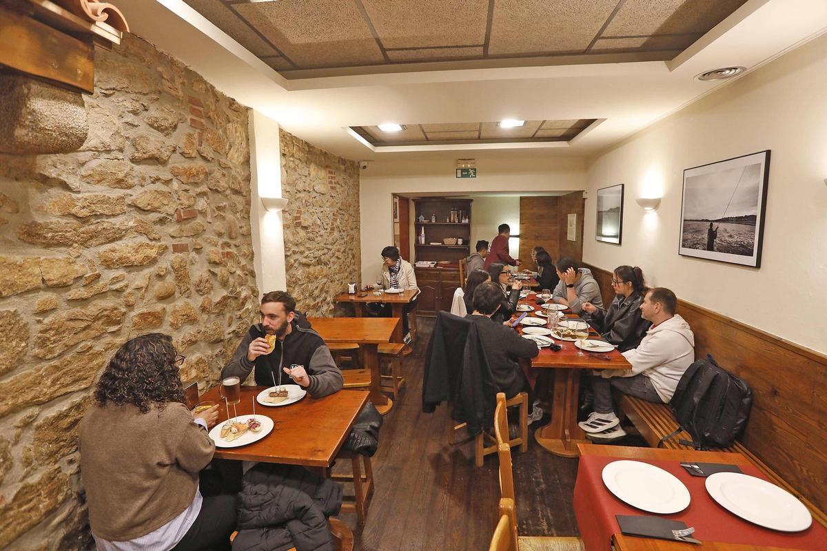 Les imatges del Zanpanzar, la primera taverna basca de Girona Les imatges del Zanpanzar, la primera taverna basca de Girona