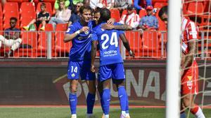 El Getafe celebra uno de sus goles en Almería.