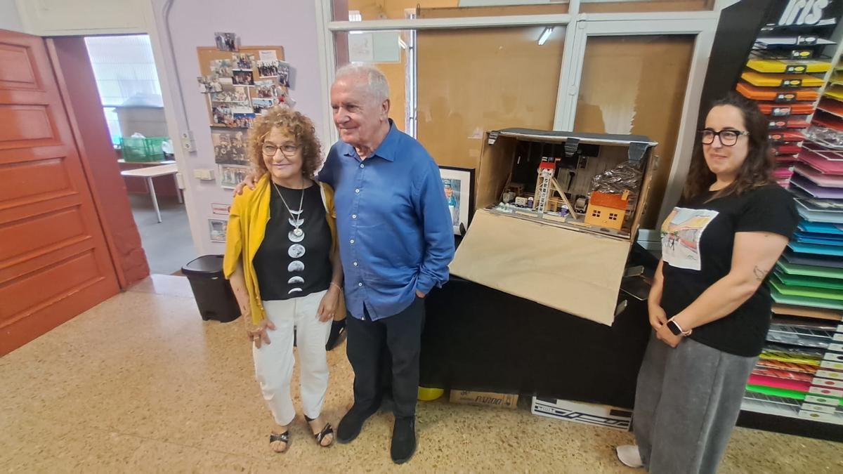 Victor Manuel, junto a Teresa García.