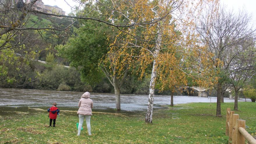 Expectación ante la &quot;furia&quot; del Tera a su paso por Sanabria