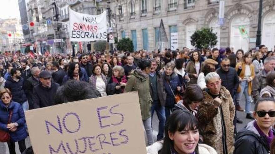 Acto del Día contra la Violencia de Género en Vigo. // R. Grobas