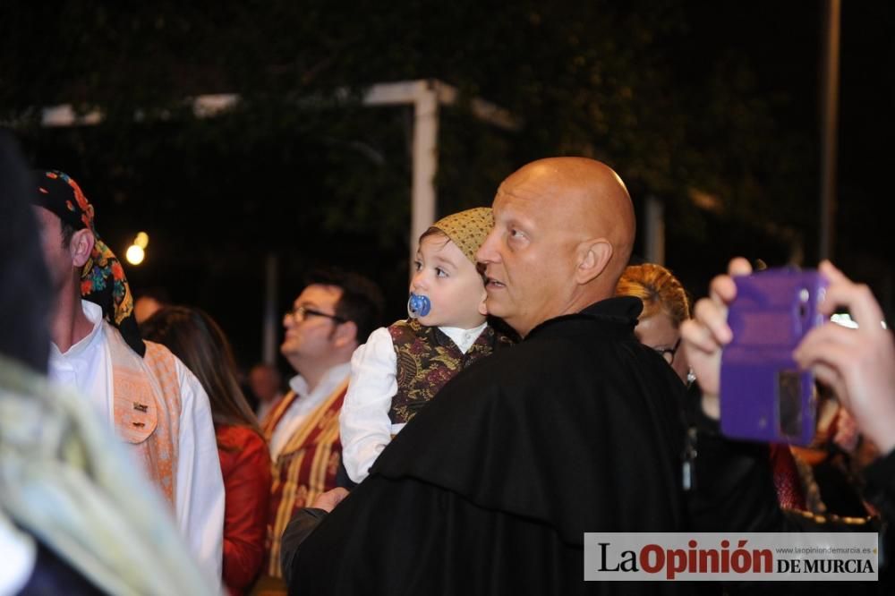 Festival de folclore en el Puente de Hierro