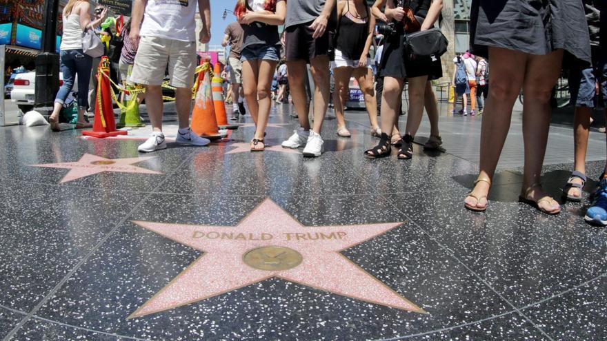 Estrella dedicada a Donald Trump en el Paseo de la Fama de Hollywood, en Los Ángeles