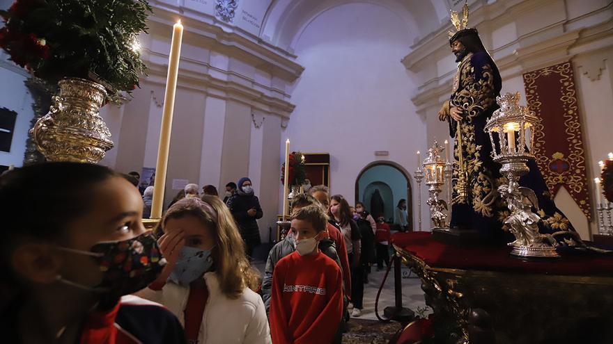 Viernes cofrade con el Rescatado, Prendimiento, Remedio de Ánimas y Esperanza ante los fieles