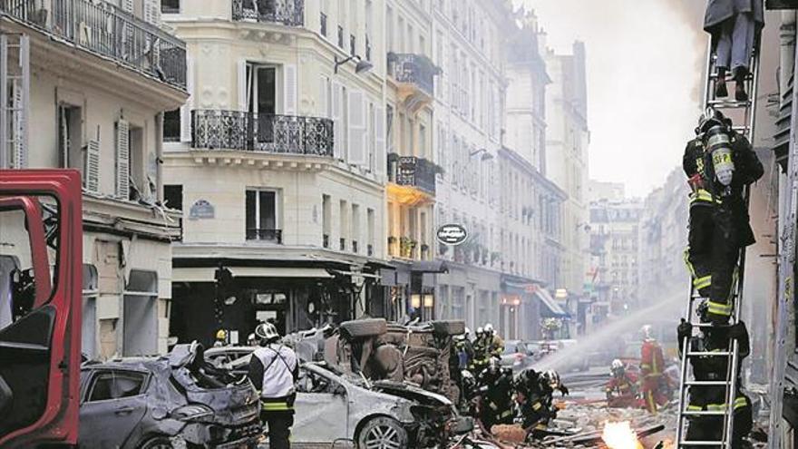 Muere una turista española tras una fuerte explosión en el centro de París