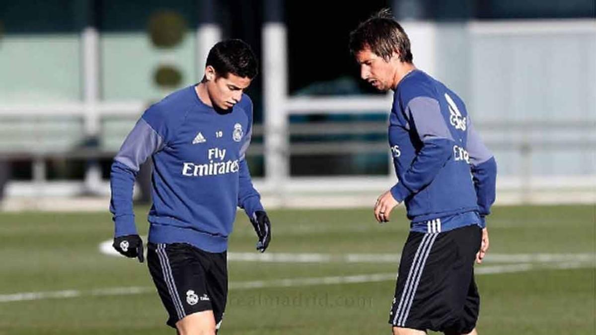 James Rodríguez, junto a Coentrao