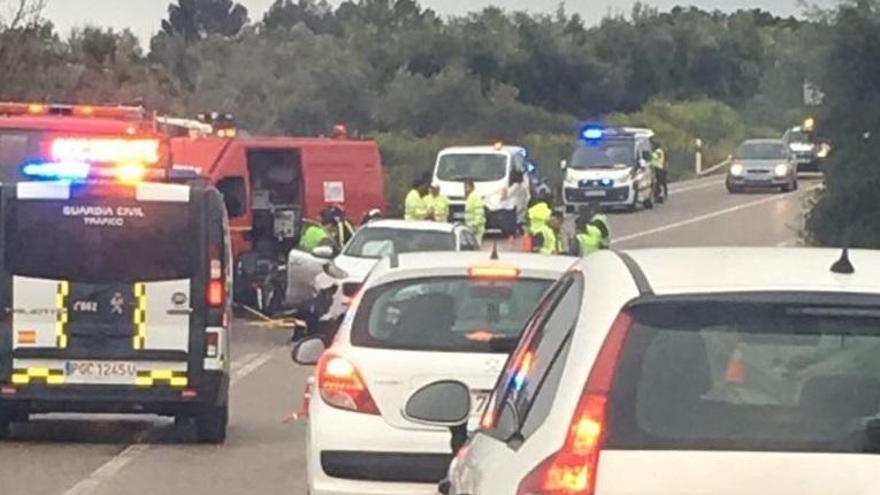 Dos muertos y un herido en un accidente de tráfico en la N-432