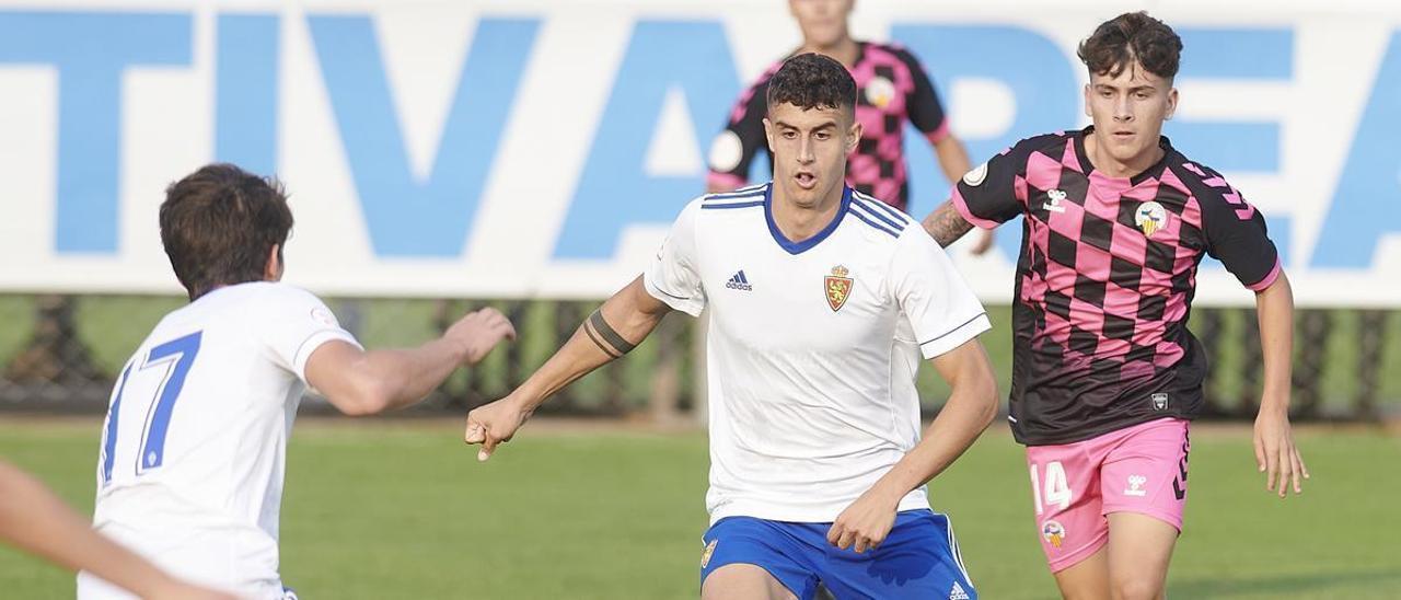 Luna, durante un partido con el juvenil la pasada temporada.