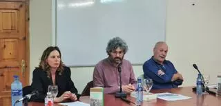 El geógrafo Ícaro Obeso presenta en Langreo su ensayo sobre la ordenación del Nalón
