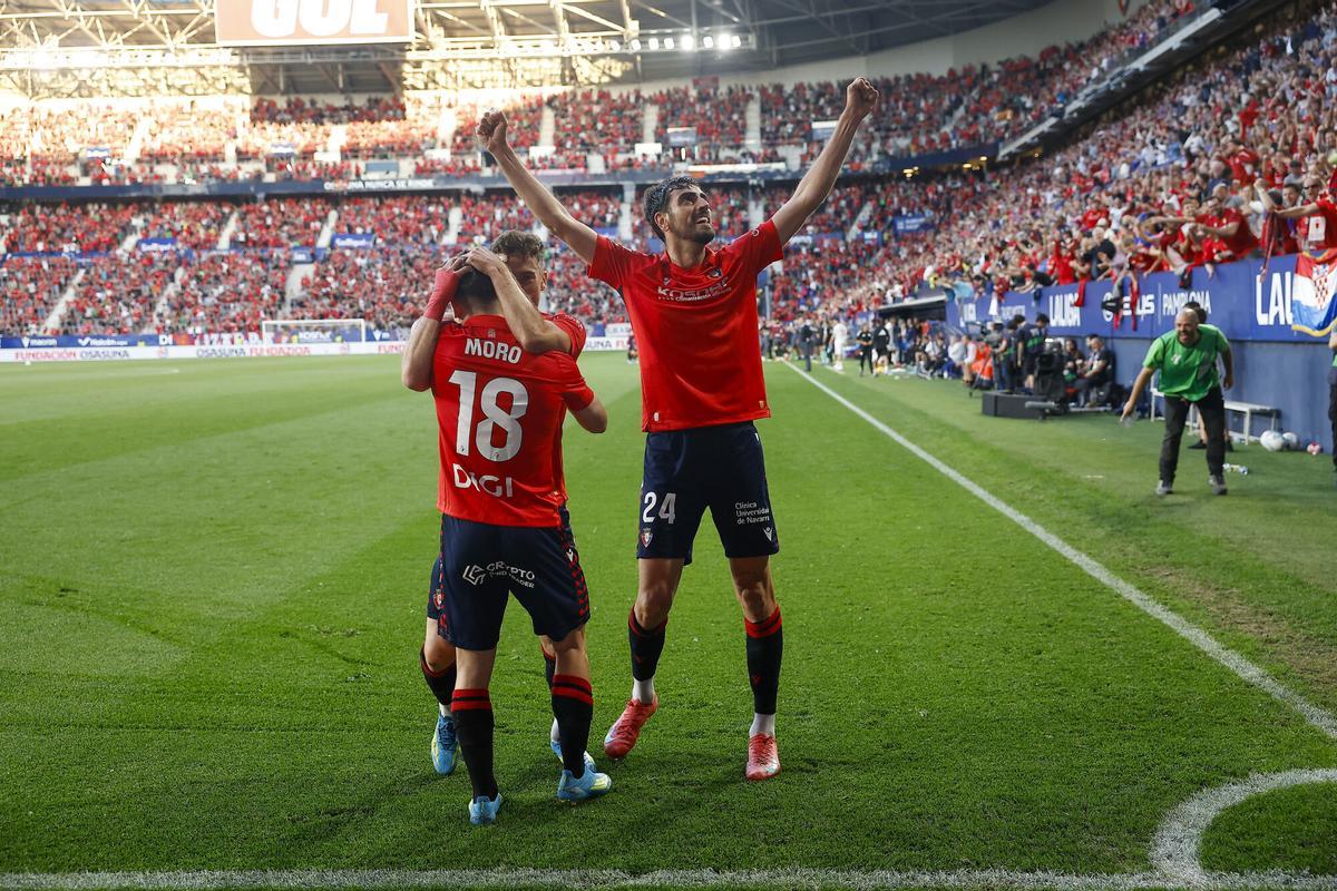 Catena celebra su gol, el segundo de Osasuna, ante el Sevilla.