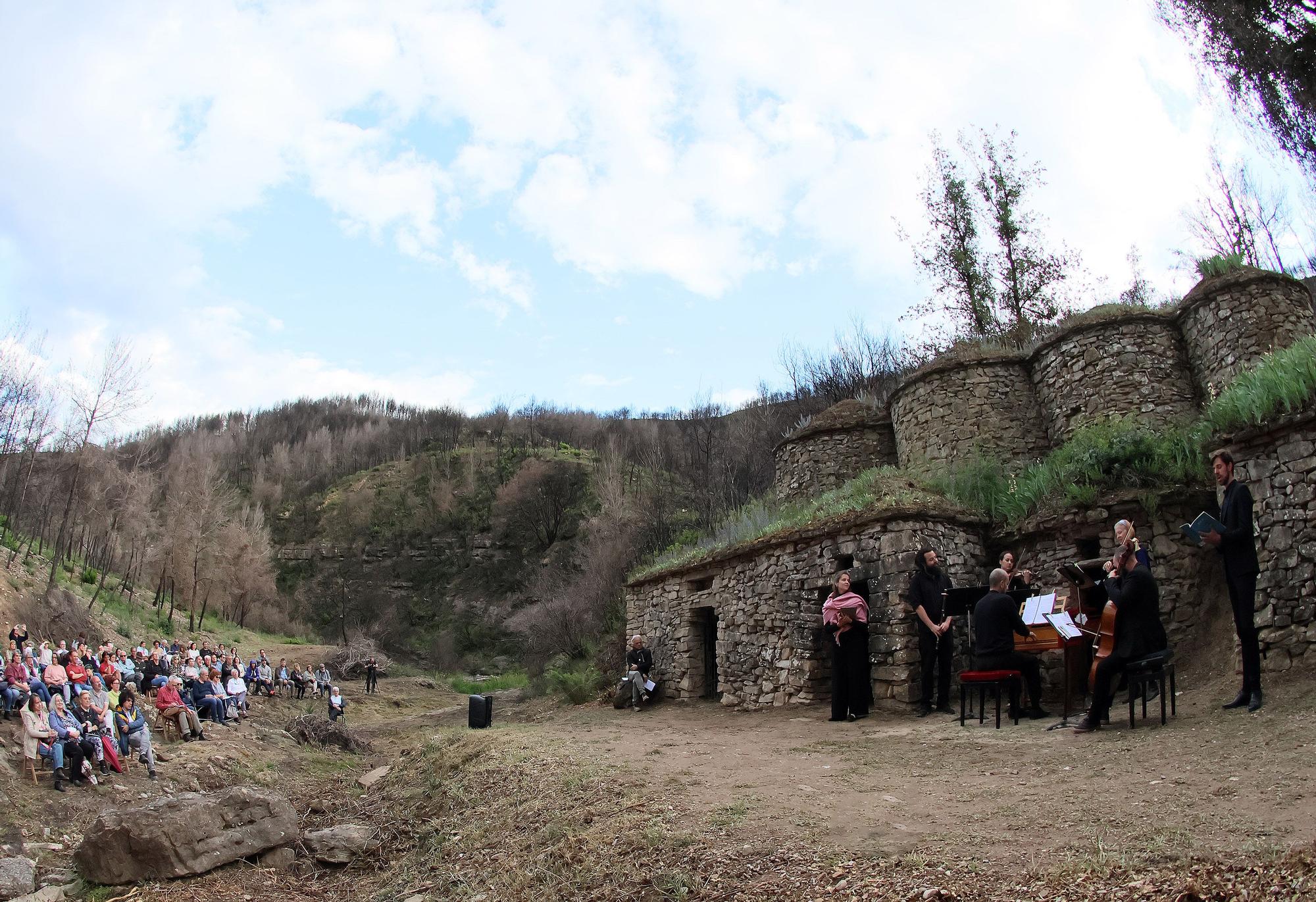 Les millors fotos de l'homenatge als pagesos del bosc a les tines de la Vall del Flequer del Pont