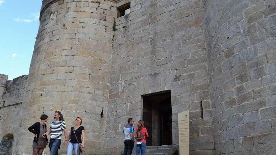 Turistas en el Castillo de Puebla.