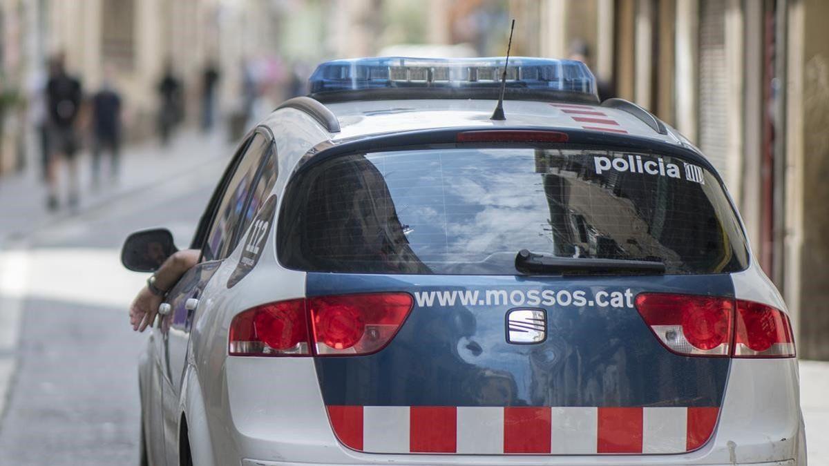 Un vehículo de los Mossos d'Esquadra