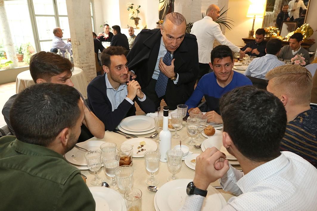 Almuerzo de unión entre consejo y jugadores del Córdoba CF