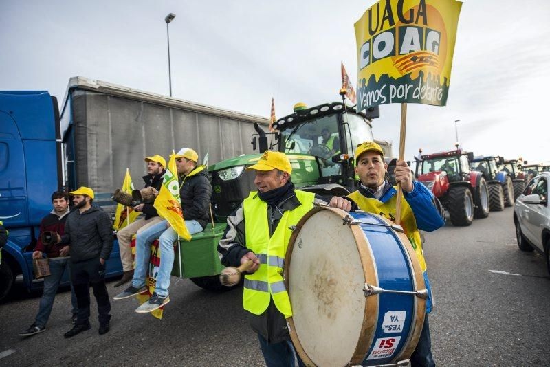 Manifestación de agricultores en Zaragoza