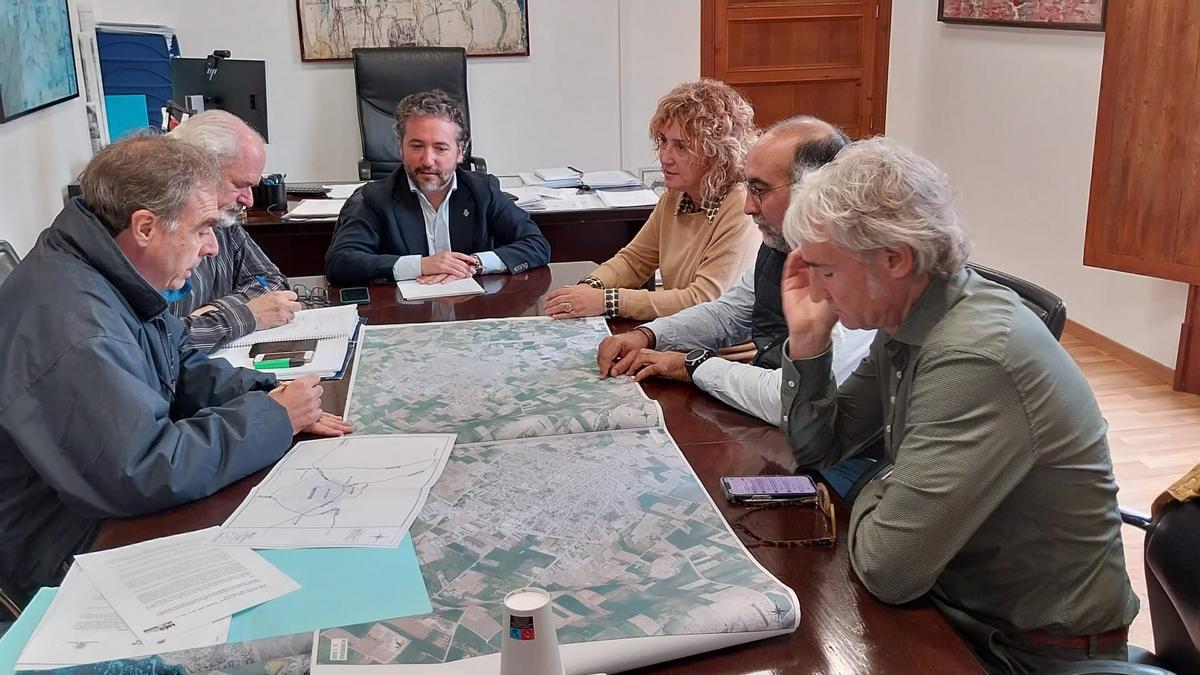 Reunión entre el Ayuntamiento y Carreteras.