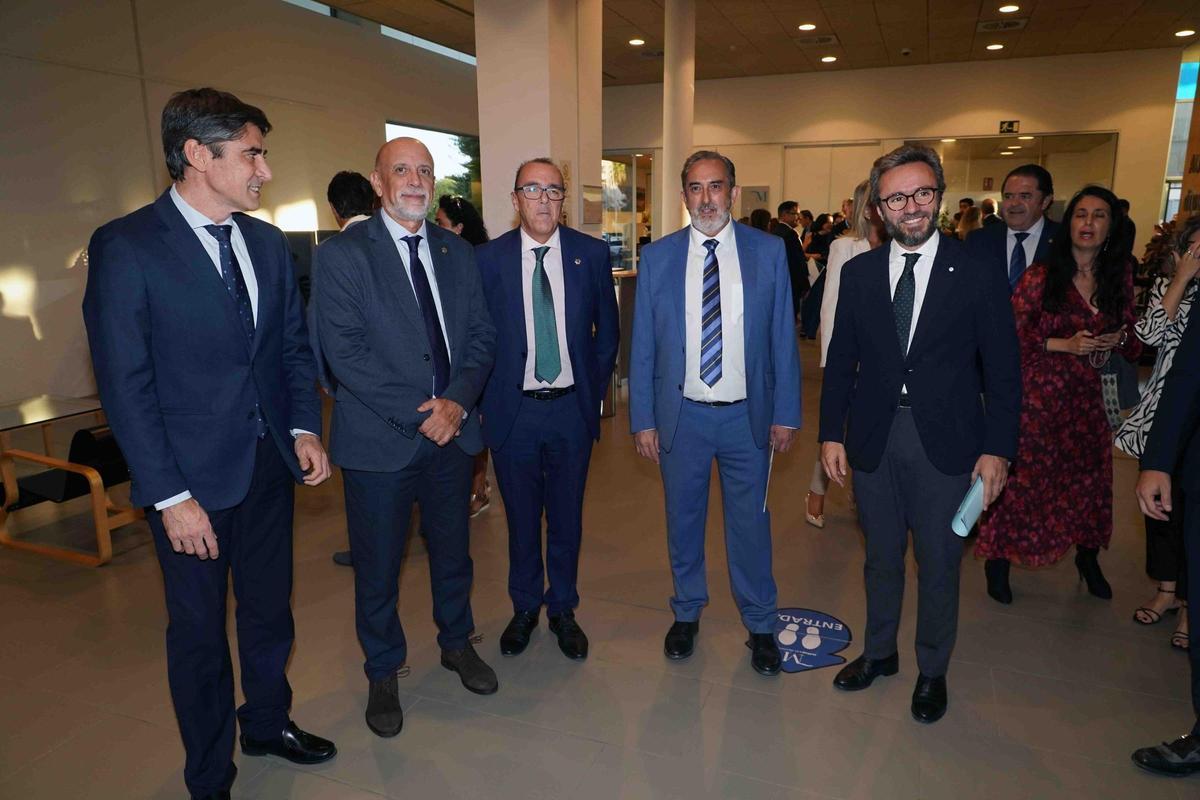 Gala de entrega de los Premios Málaga 2024, imágenes de los premiados y recepción de los invitados al Auditorio Edgar Neville