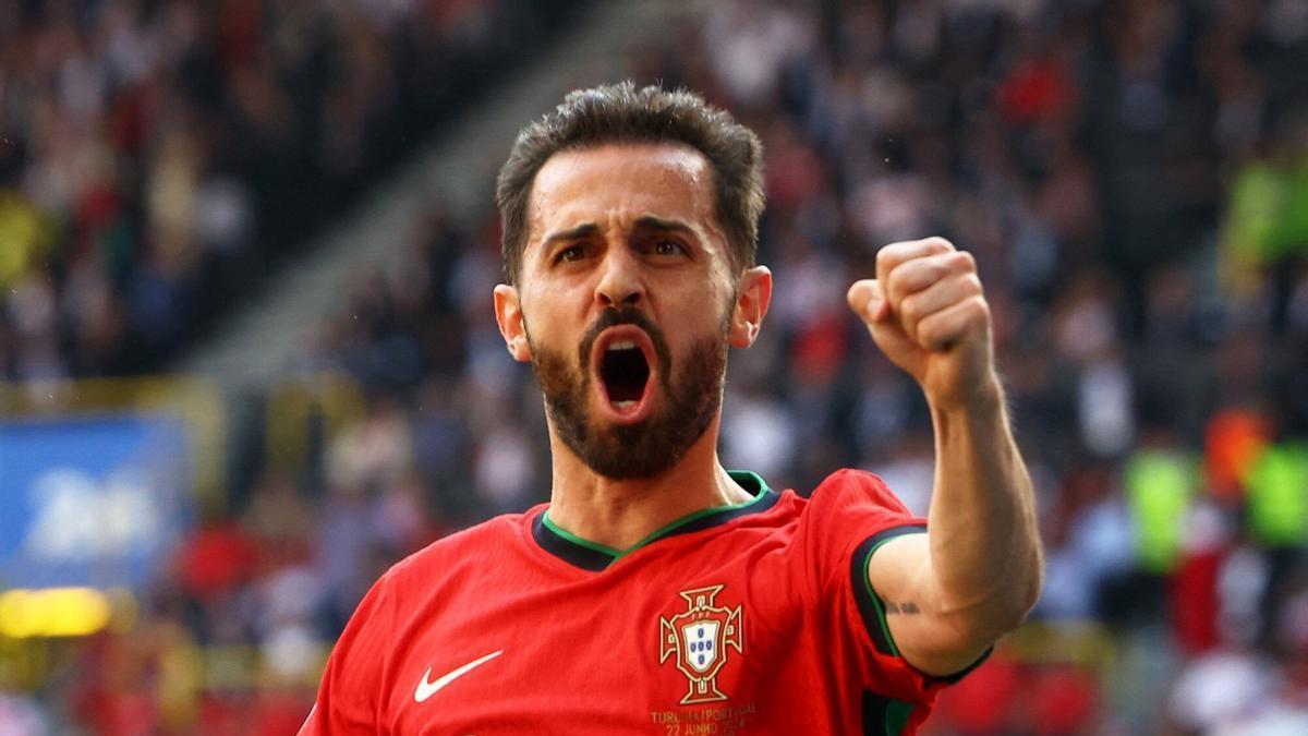 Bernardo Silva aseguró a SPORT que todavía no ha tomado una decisión sobre su futuro