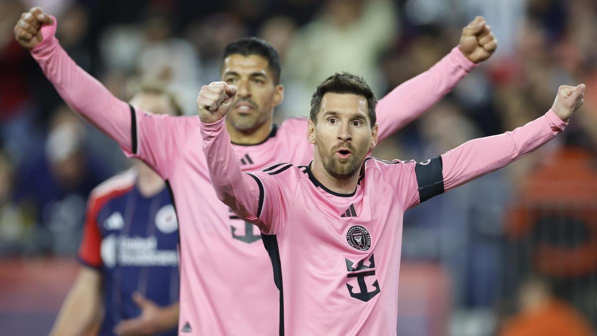 Leo Messi y Luis Suárez celebran la victoria
