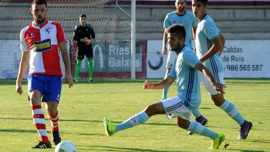 Un partido del Celta contra el Arosa durante la pretemporada. // Iñaki Abella