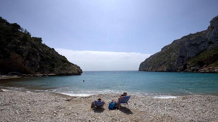 España pierde 24 banderas azules en sus playas pero mantiene 566