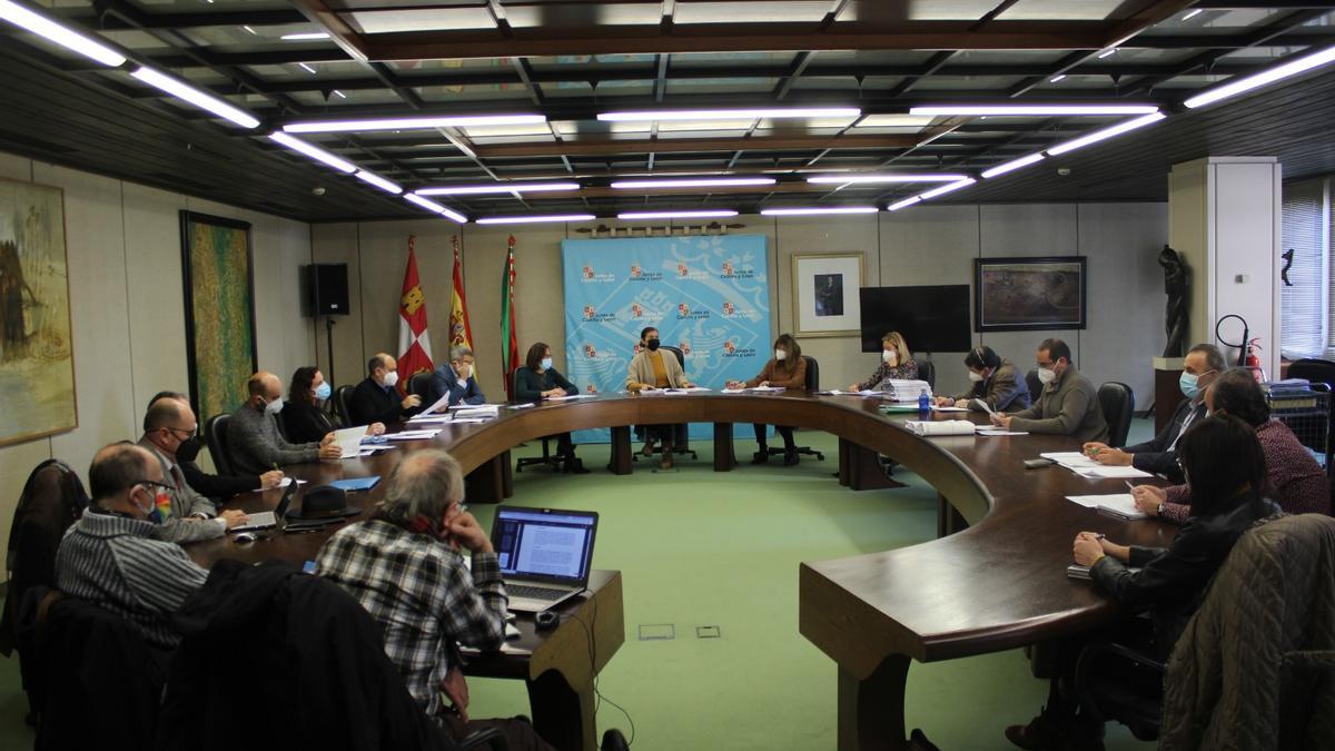 Reunión de la comisión de medio ambiente en la delegación de la Junta de Zamora.