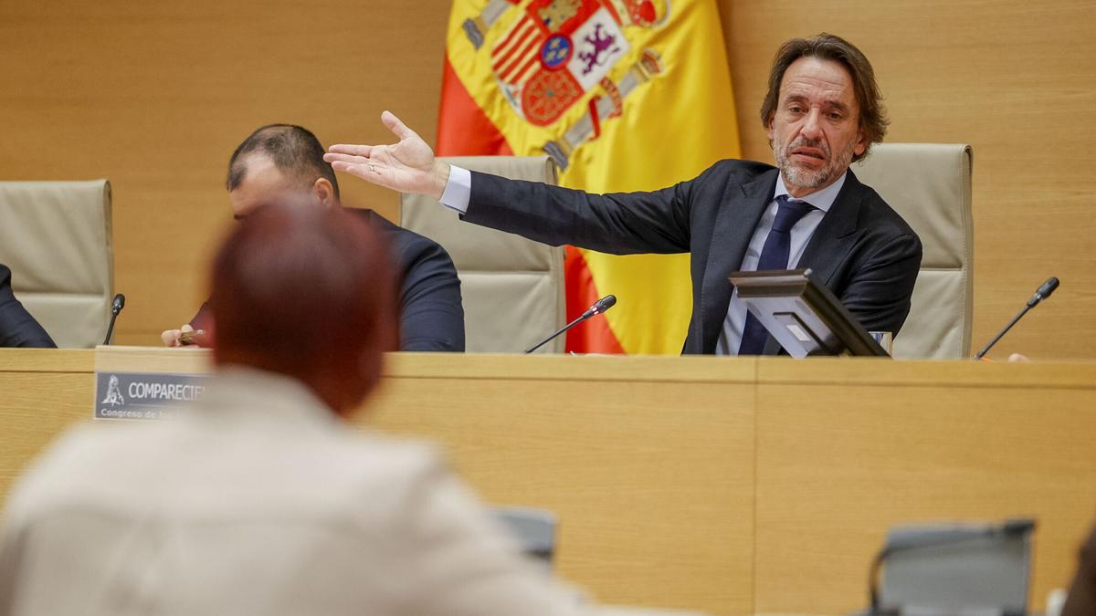 José Manuel Cuenca, jefe de gabinete del expresident Carlos Mazón, comparece en la comisión de investigación del Congreso.