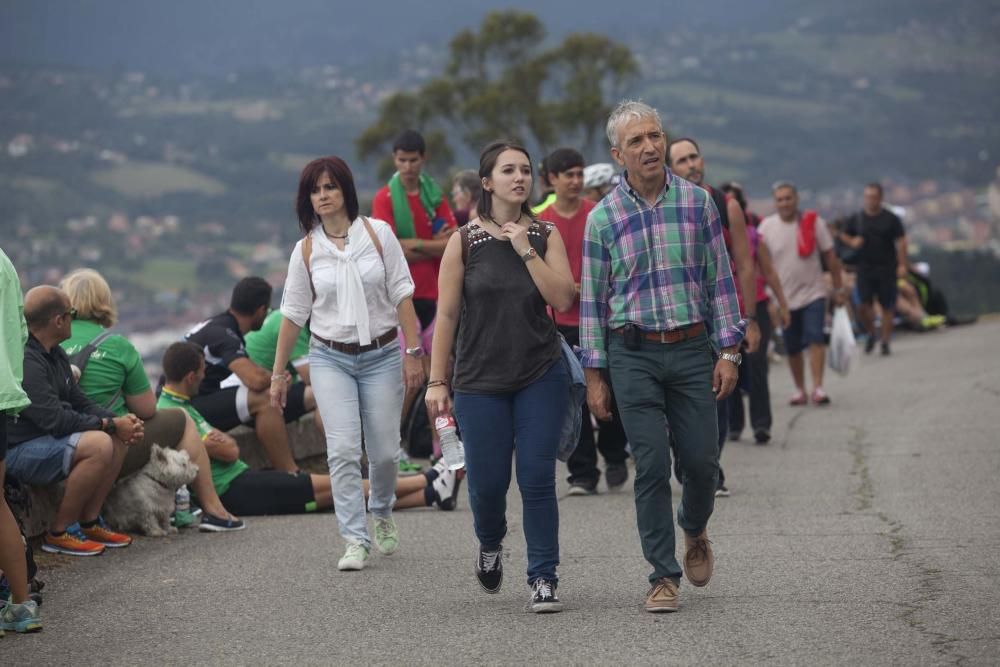 Ambientazo ciclista en el Naranco