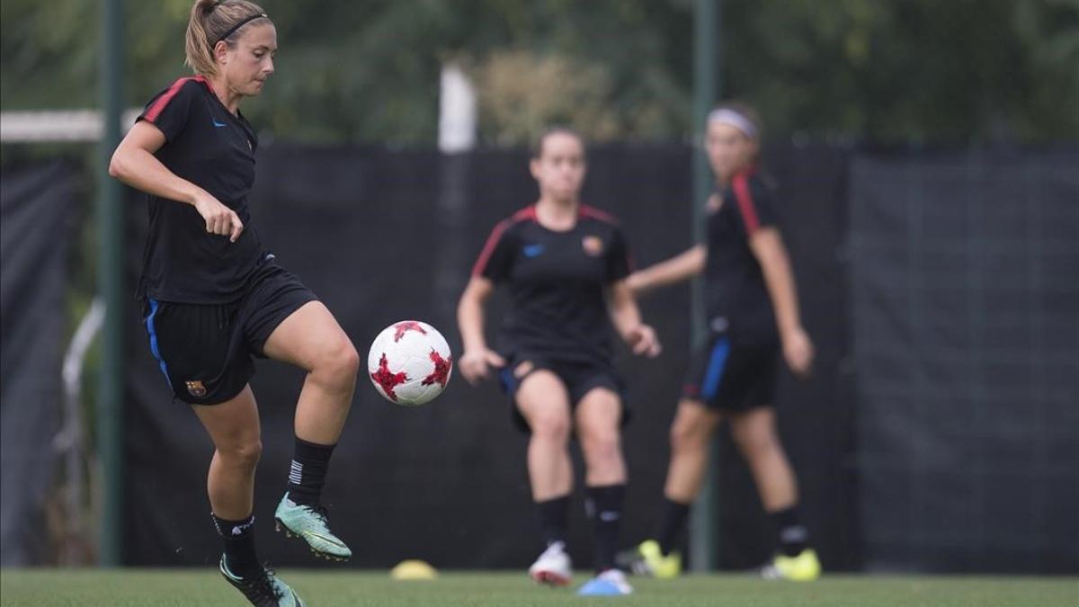 Alexia Putellas, en un entrenamiento del Barça femenino durante la pasada campaña.