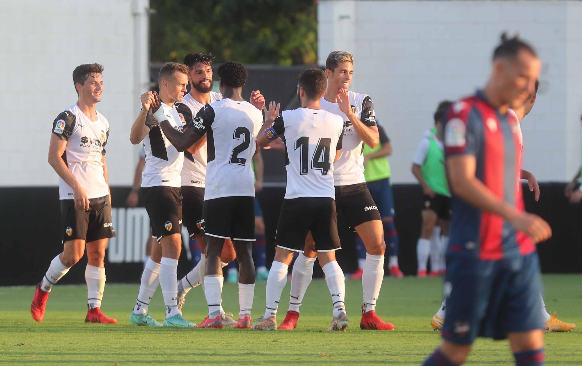 El Derbi Valencia - Levante, en imágenes