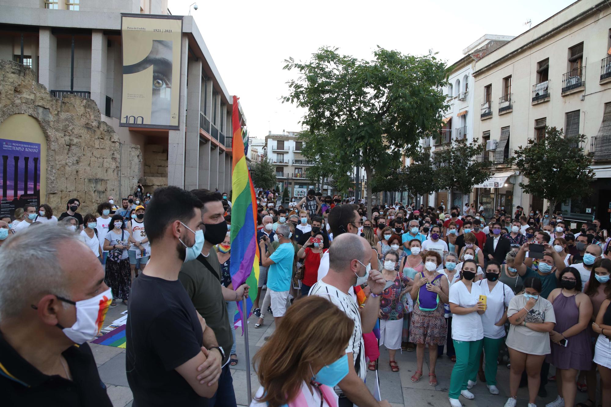 Cientos de personas exigen en Córdoba "justicia" por el asesinato de Samuel Luiz