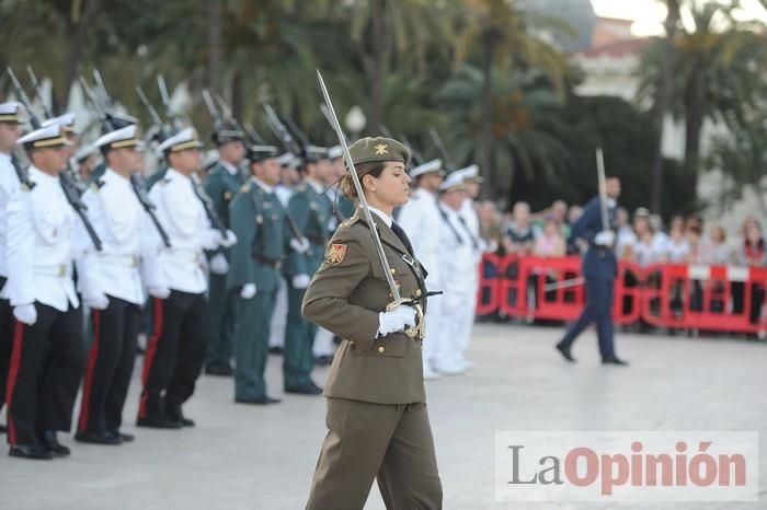 Arriado Solemne de Bandera en el puerto de Cartagena