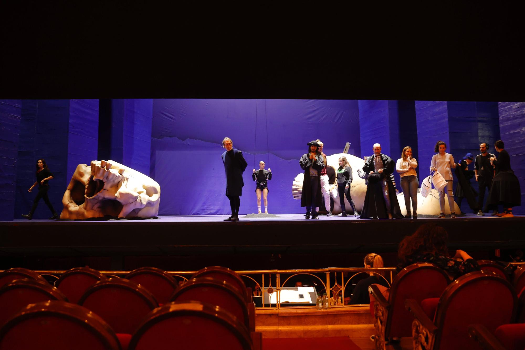 Ensayo de la ópera Don Giovanni en el teatro Campoamor