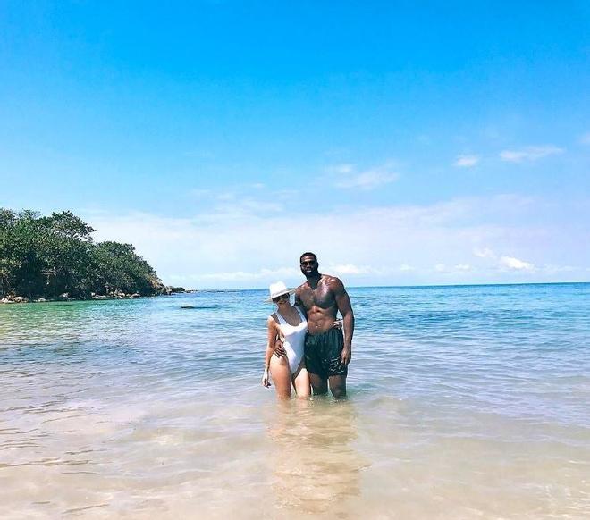 Khloe Kardashian y Tristan Thompson en el Caribe